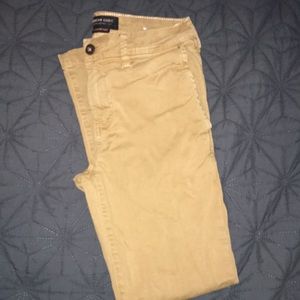 American Eagle khakis 26x28, EUC